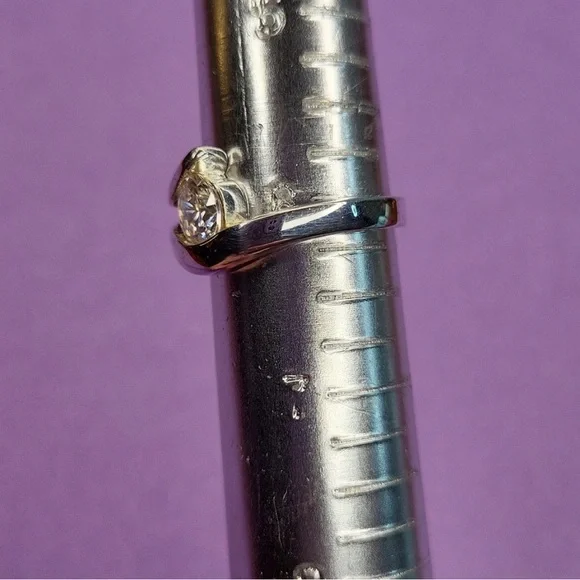 Elegant Sterling Silver Women's Ring with Moissanite Accent - Picture 6 of 7